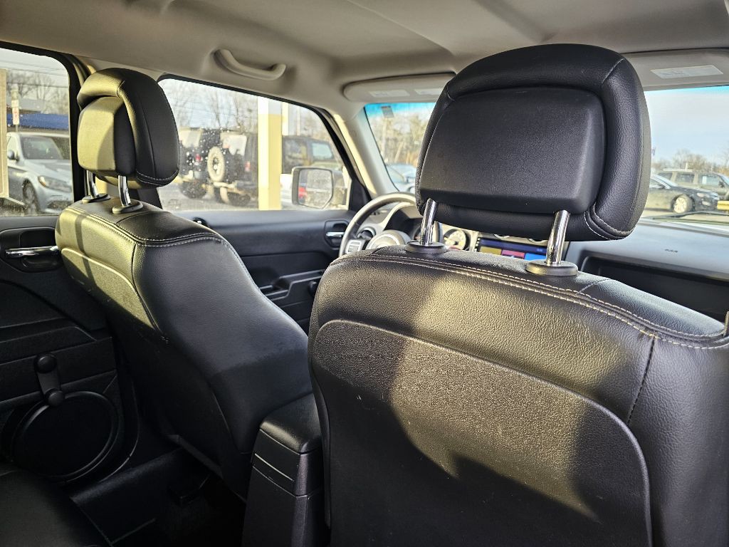 2017 Jeep Patriot Image 38