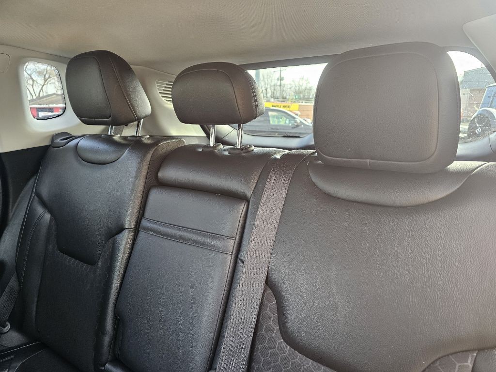 2018 Jeep Compass Image 24