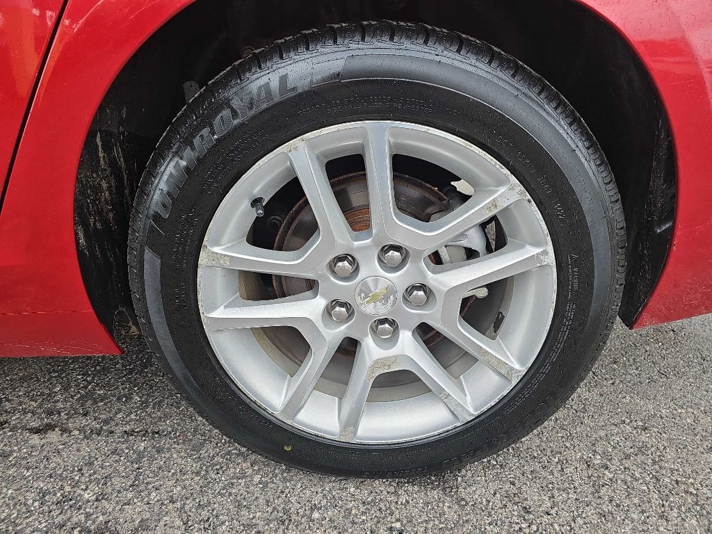 2013 Chevrolet Malibu Image 21