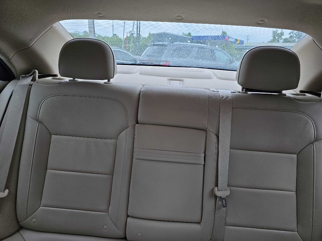 2013 Chevrolet Malibu Image 22