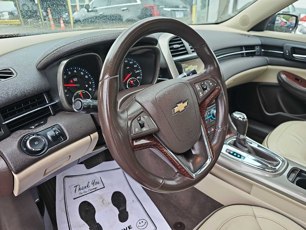 2013 Chevrolet Malibu Image 23