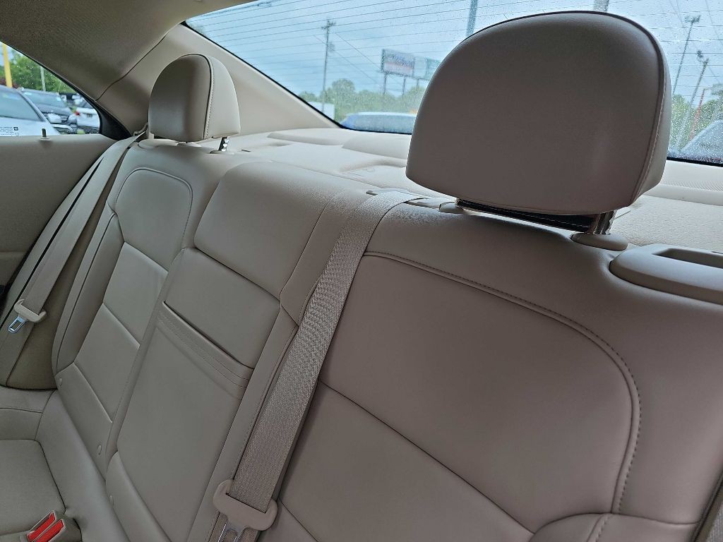 2013 Chevrolet Malibu Image 40