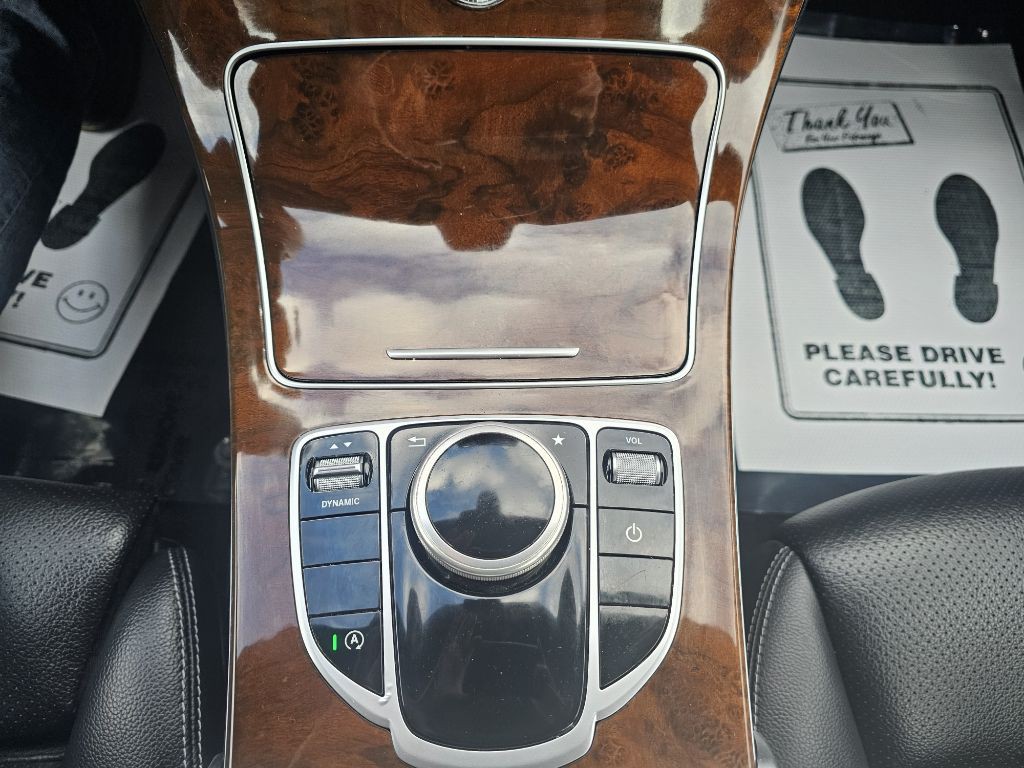 2018 Mercedes-Benz C-Class Image 24