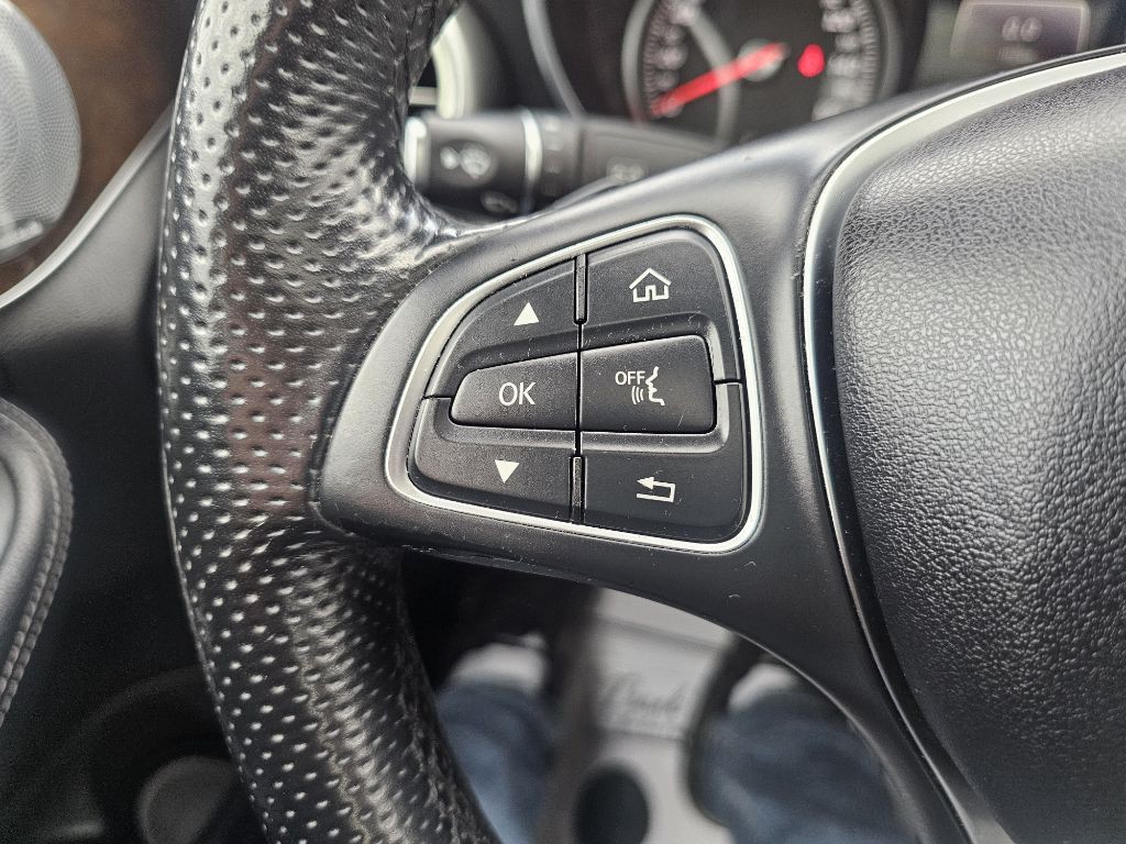 2018 Mercedes-Benz C-Class Image 29