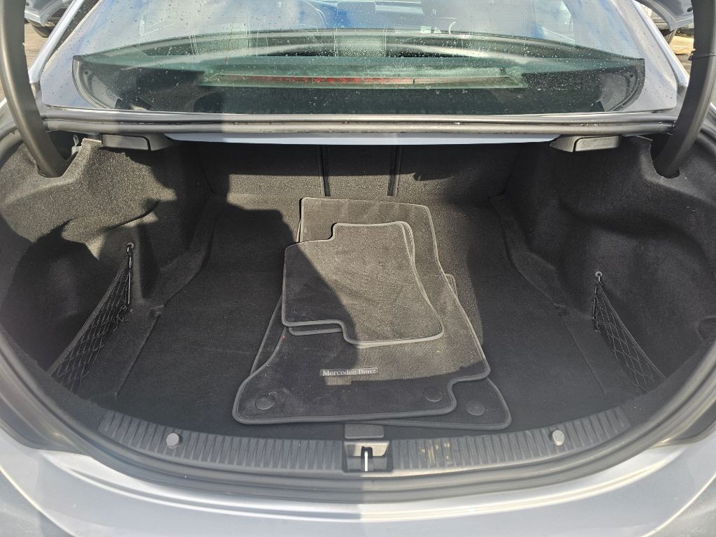 2018 Mercedes-Benz C-Class Image 40