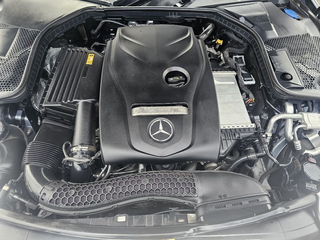 2018 Mercedes-Benz C-Class Image 50
