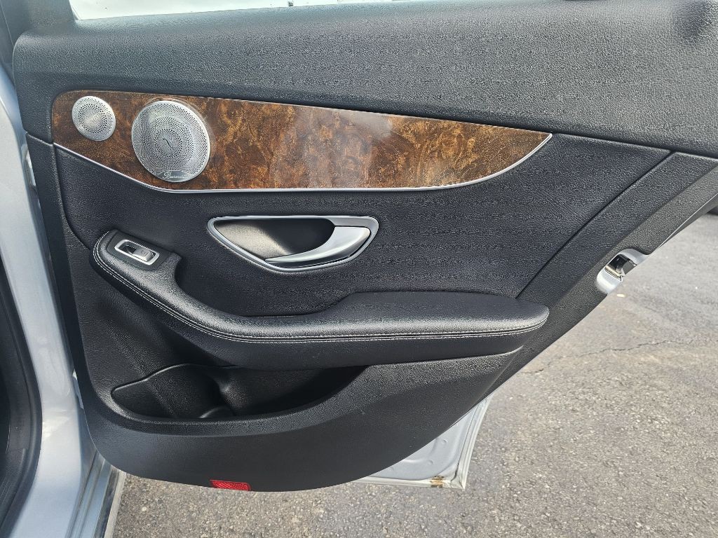 2018 Mercedes-Benz C-Class Image 57