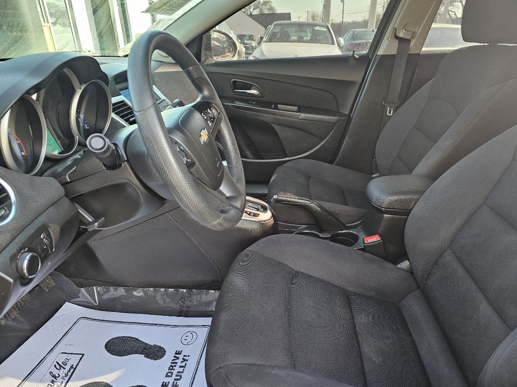 2016 Chevrolet Cruze Image 12