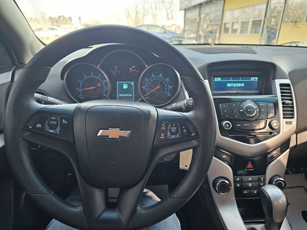 2016 Chevrolet Cruze Image 13