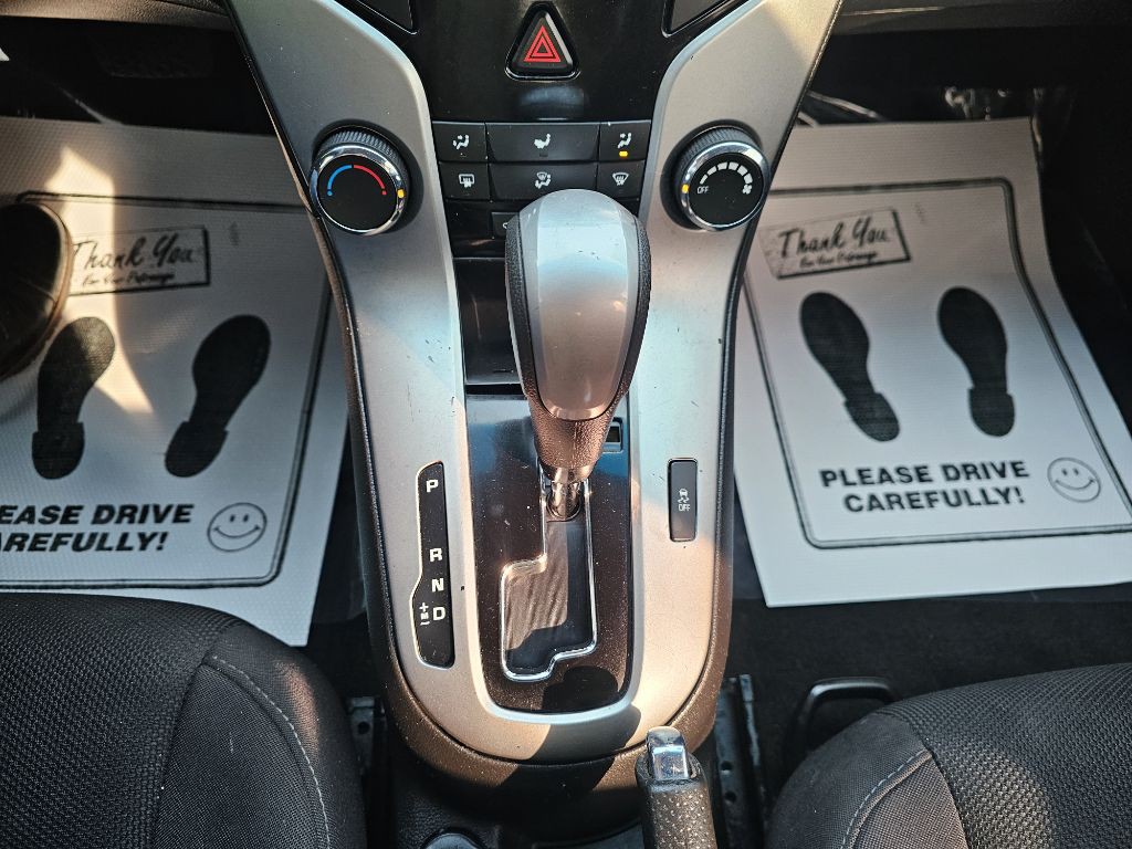 2016 Chevrolet Cruze Image 14