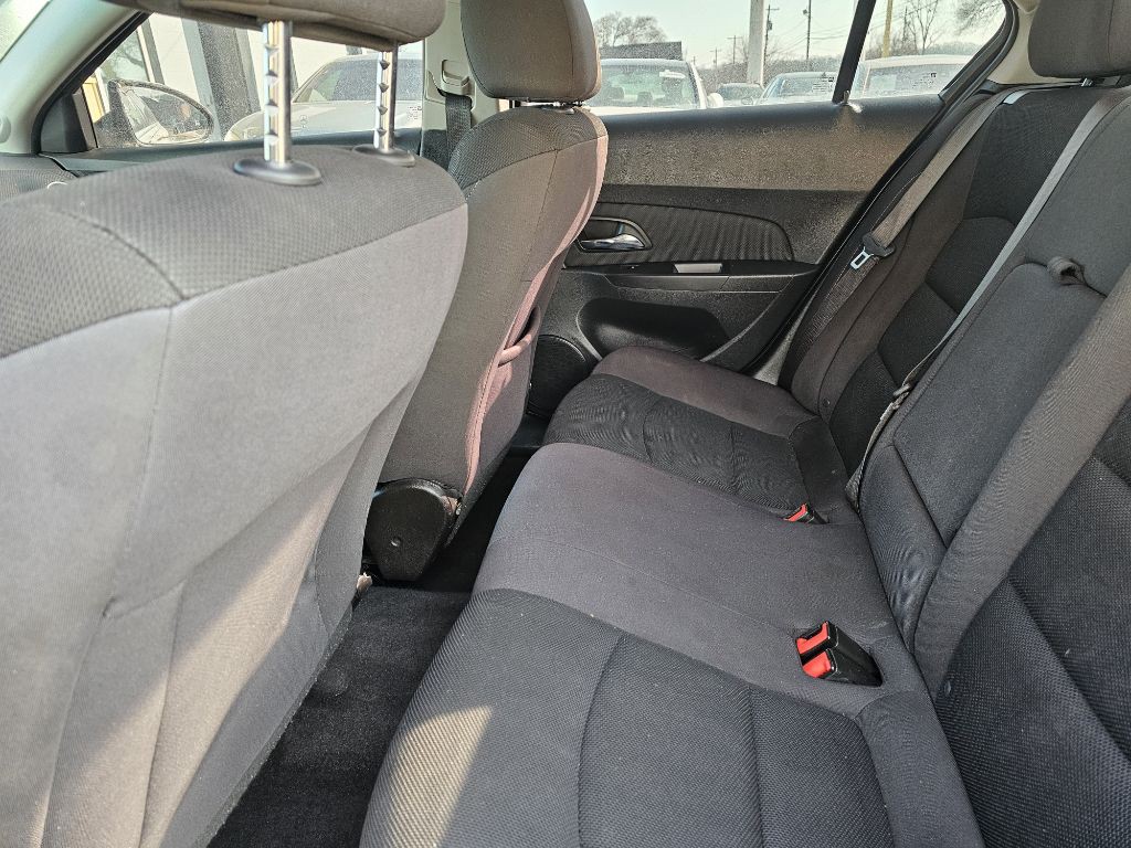 2016 Chevrolet Cruze Image 18