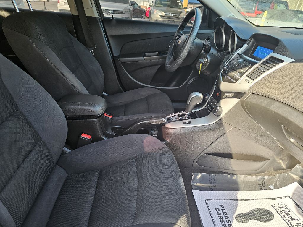 2016 Chevrolet Cruze Image 27