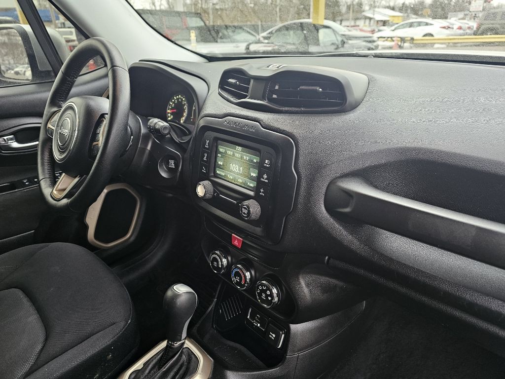 2016 Jeep Renegade Image 42