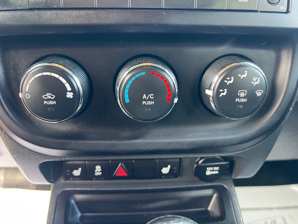 2016 Jeep Patriot Image 34