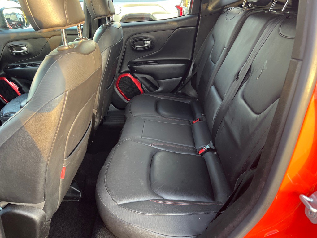 2017 Jeep Renegade Image 30