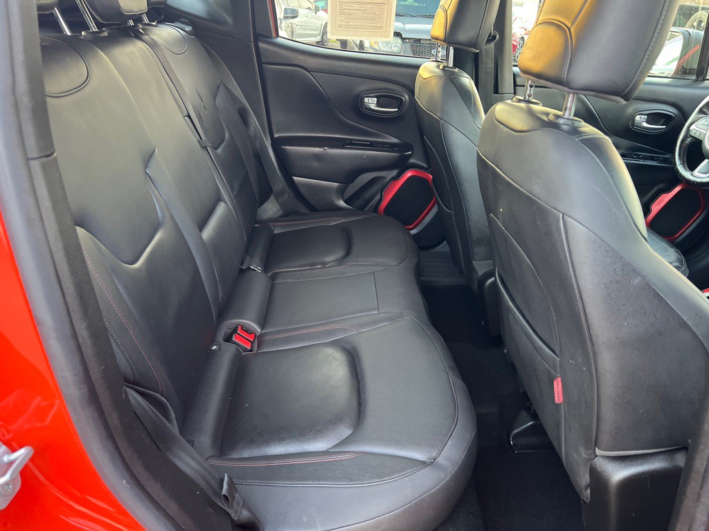 2017 Jeep Renegade Image 32