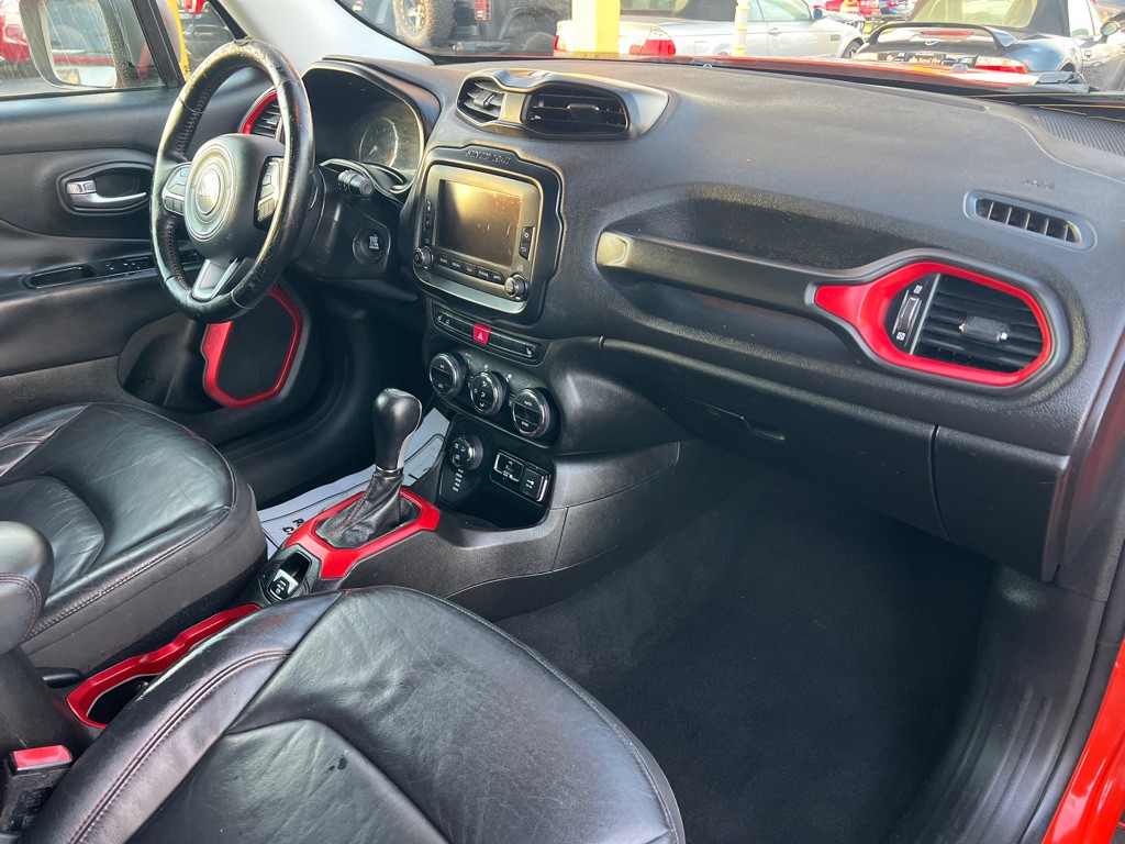 2017 Jeep Renegade Image 34