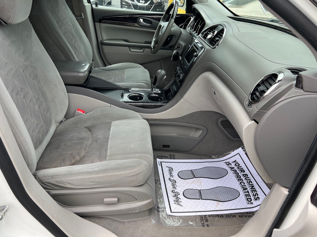 2015 Buick Enclave Image 30