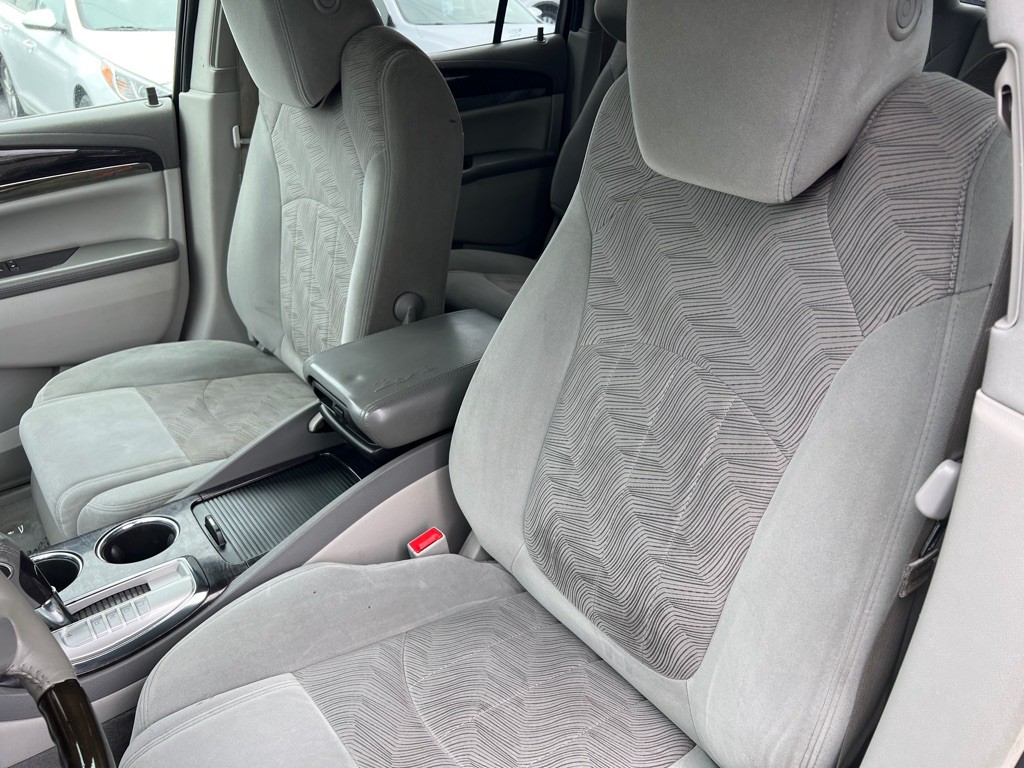 2015 Buick Enclave Image 38