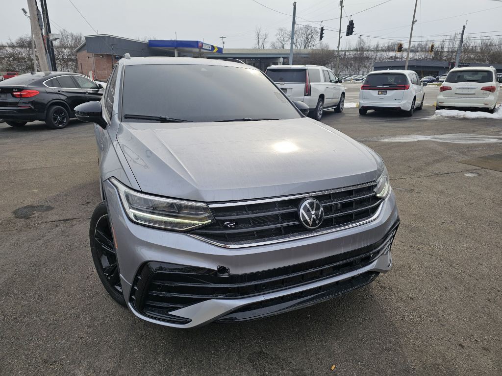 2024 Volkswagen Tiguan Image 1
