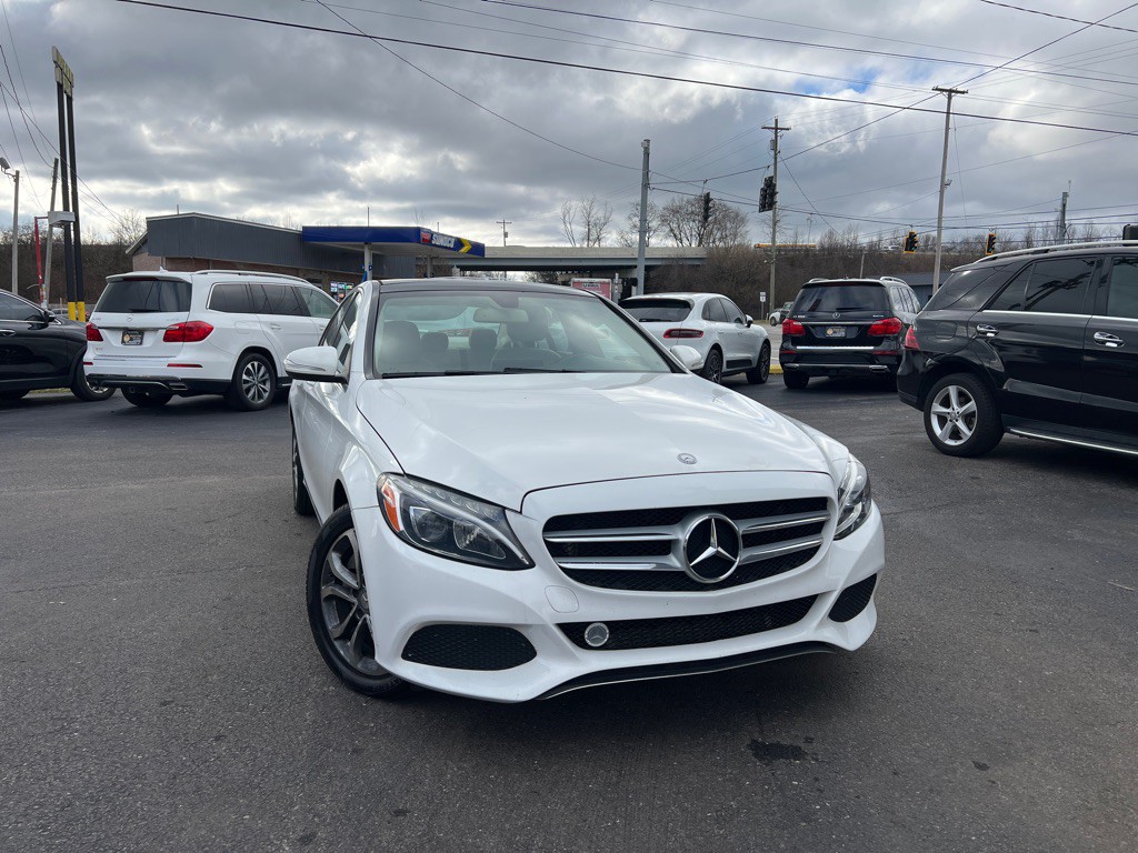 2015 Mercedes-Benz C-Class Image 2