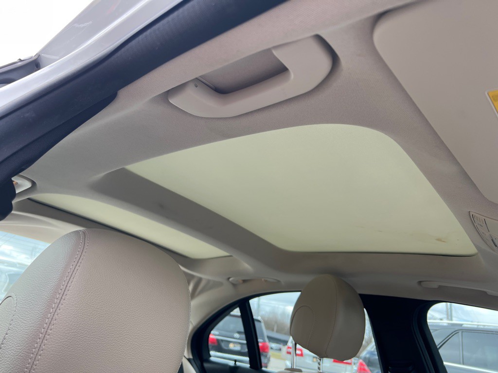 2015 Mercedes-Benz C-Class Image 39