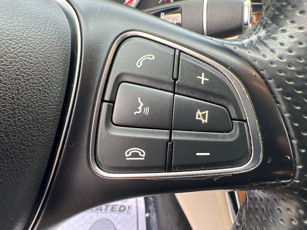 2015 Mercedes-Benz C-Class Image 42