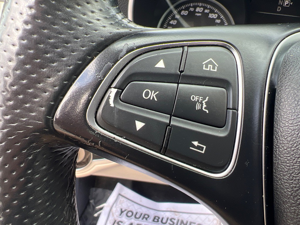 2015 Mercedes-Benz C-Class Image 44