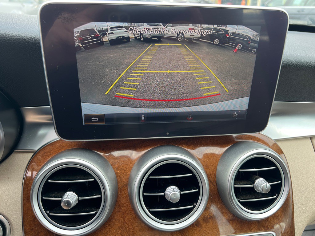 2015 Mercedes-Benz C-Class Image 49