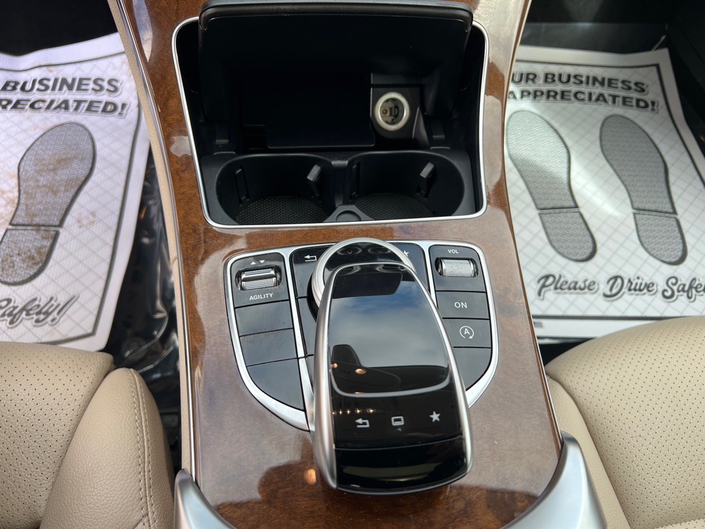 2015 Mercedes-Benz C-Class Image 52