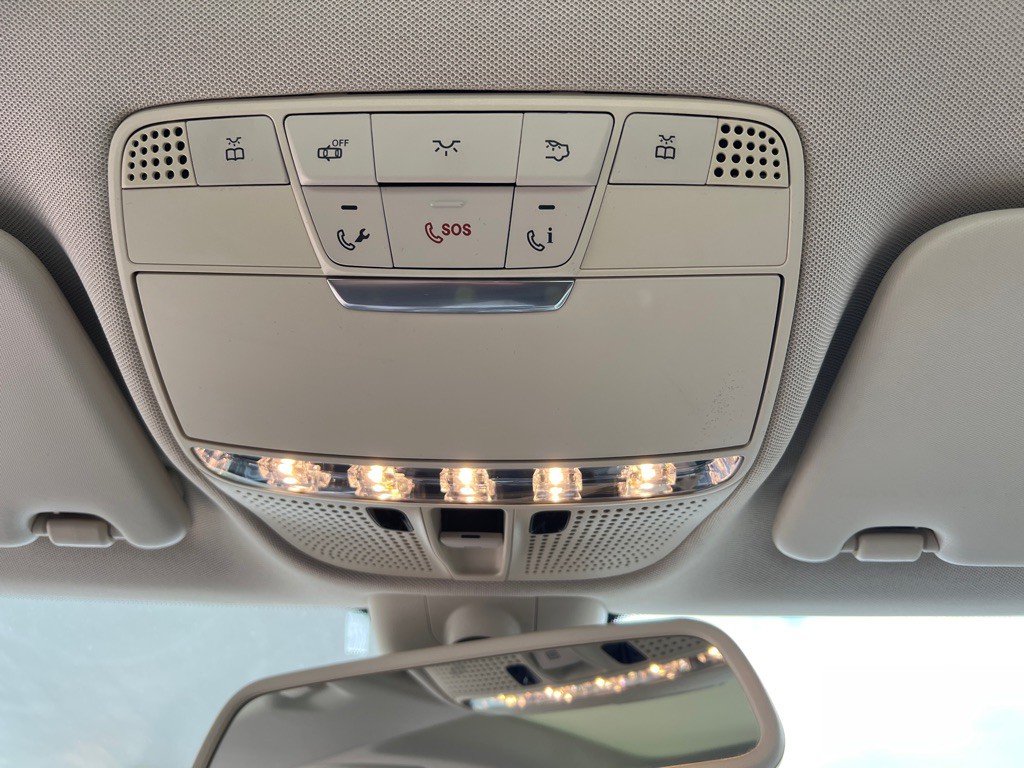 2015 Mercedes-Benz C-Class Image 54