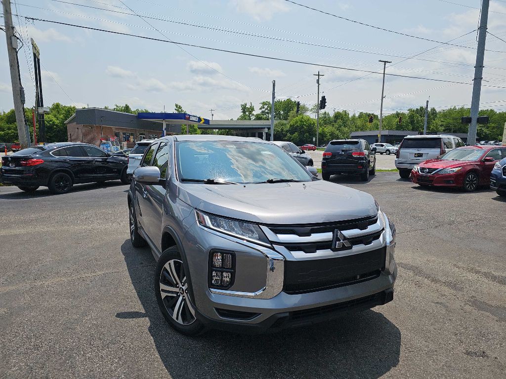 2023 Mitsubishi Outlander Image 4