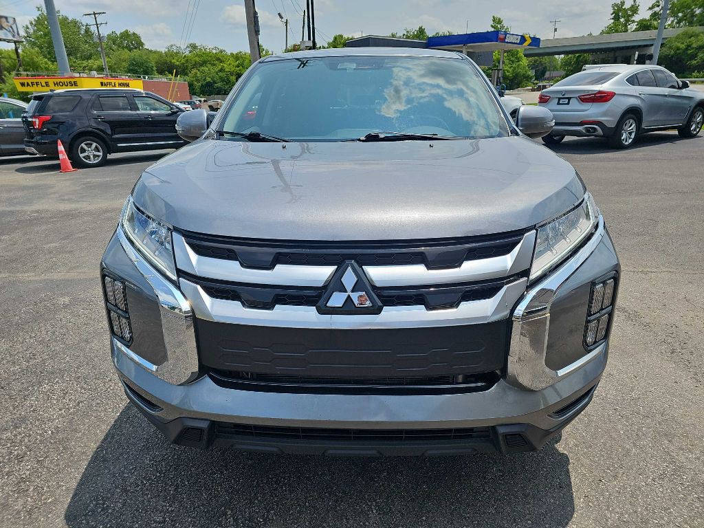 2023 Mitsubishi Outlander Image 6