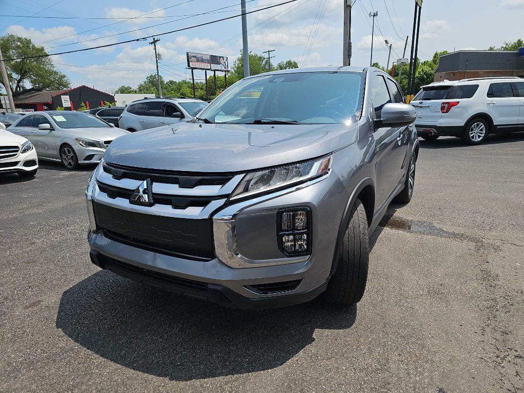 2023 Mitsubishi Outlander Image 8