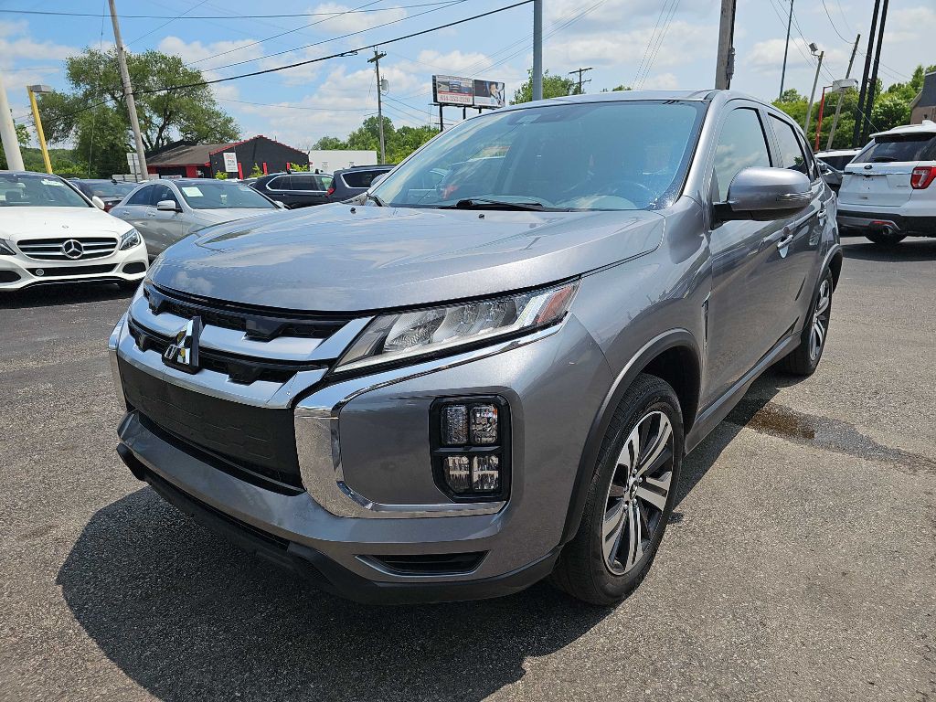 2023 Mitsubishi Outlander Image 9