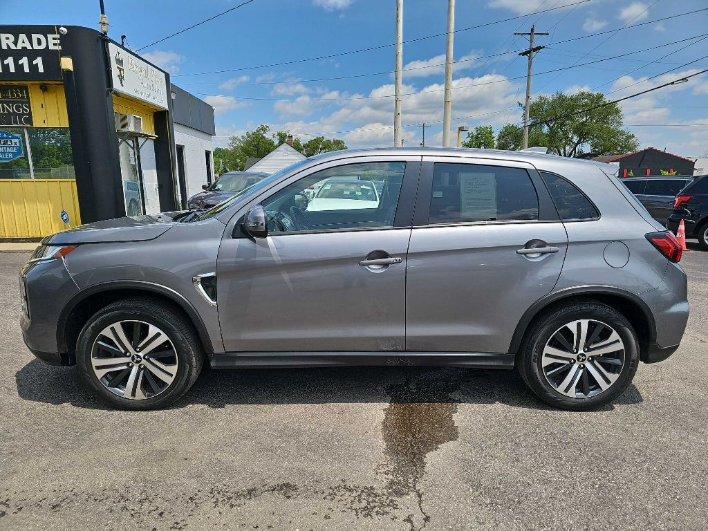 2023 Mitsubishi Outlander Image 12