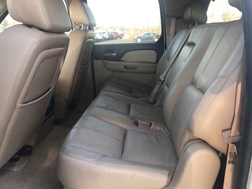 2007 GMC Yukon Image 23