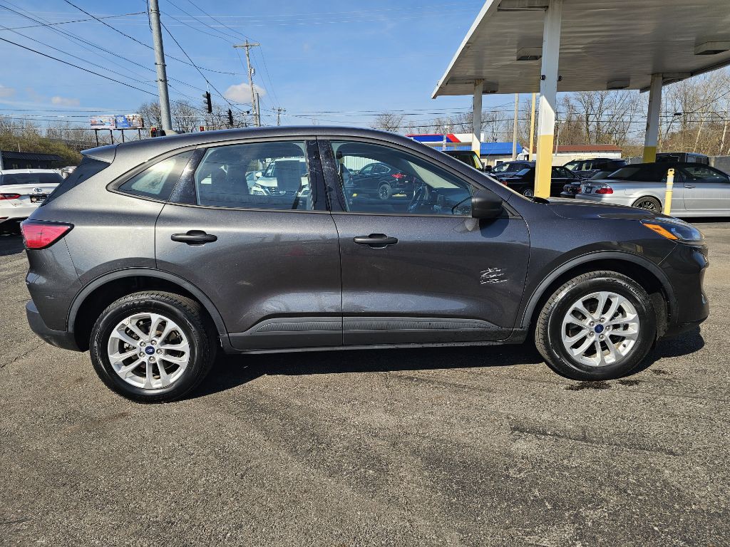 2020 Ford Escape Image 9