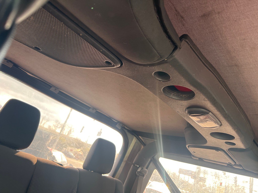 2016 Jeep Wrangler Image 25