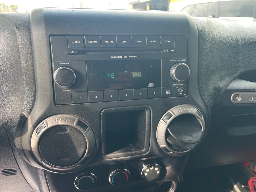2016 Jeep Wrangler Image 27