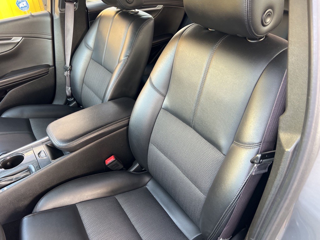 2017 Chevrolet Impala Image 11