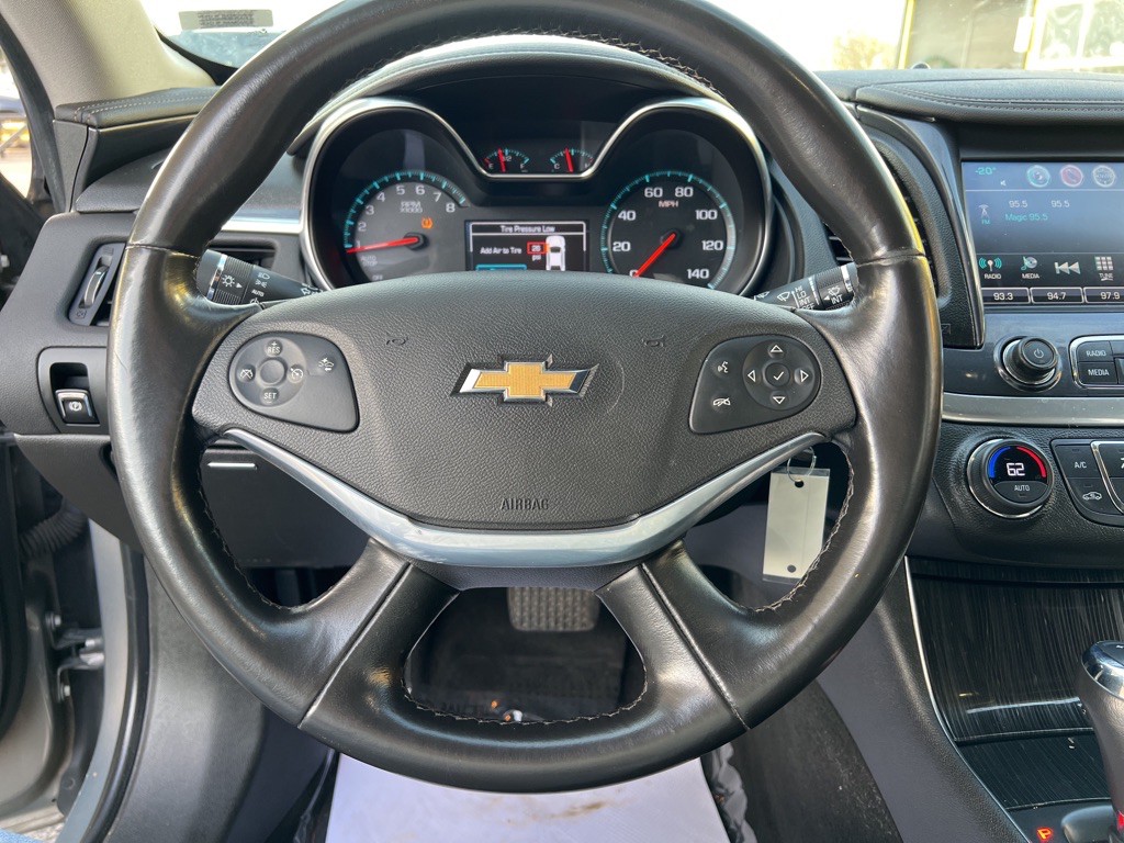 2017 Chevrolet Impala Image 17