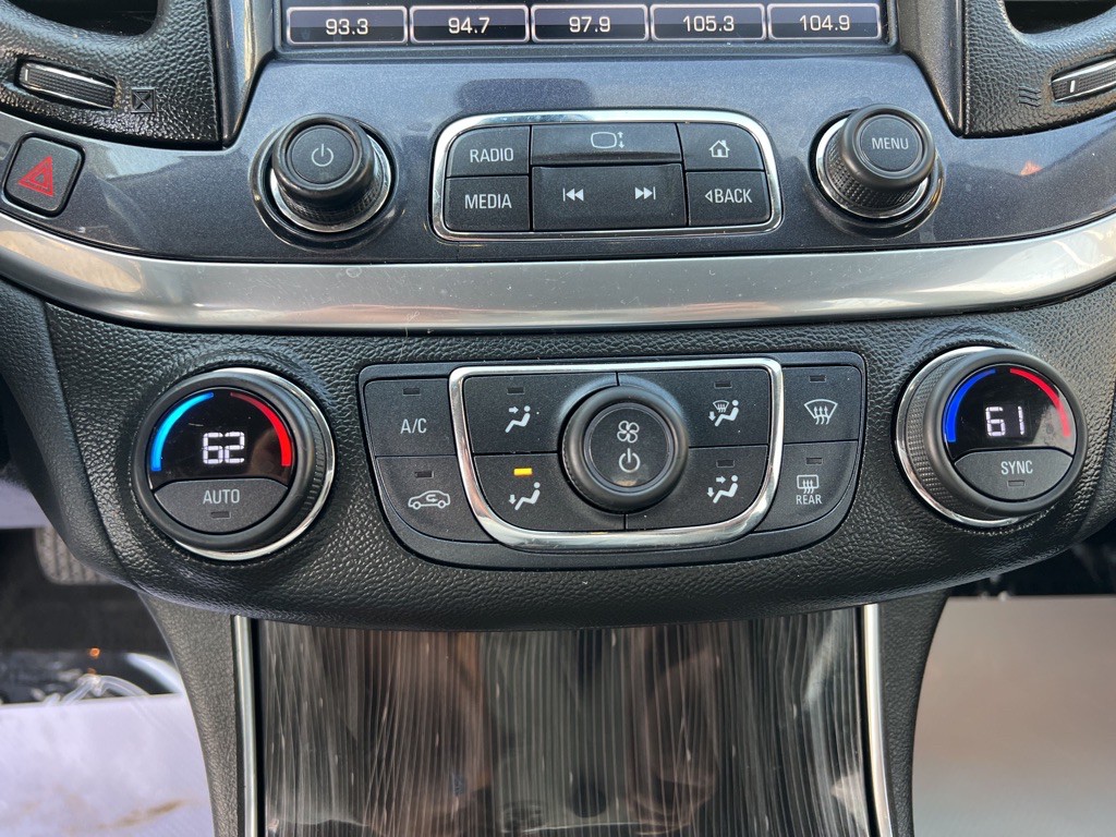 2017 Chevrolet Impala Image 21