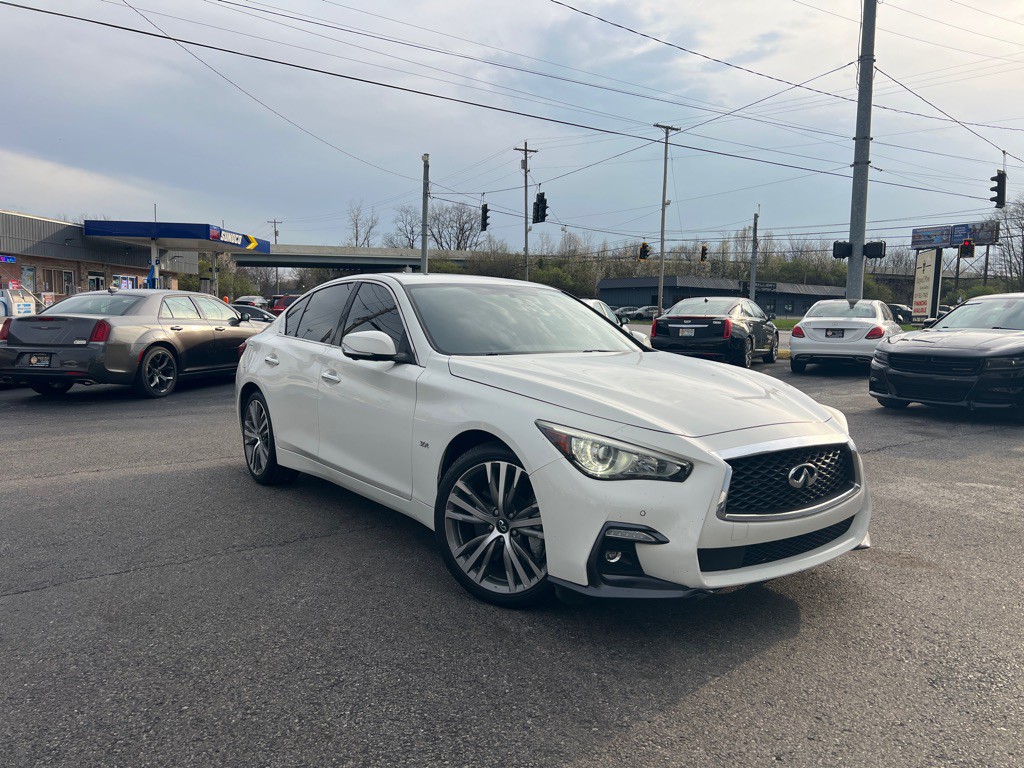 2018 INFINITI Q50 Image 1