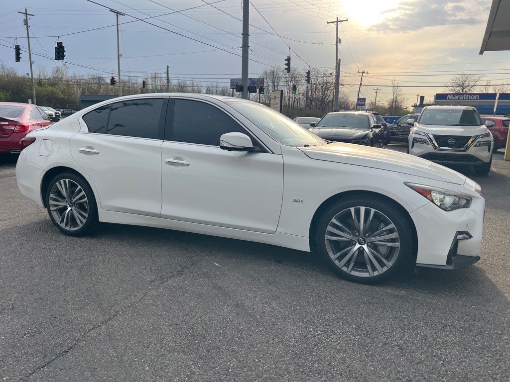 2018 INFINITI Q50 Image 16