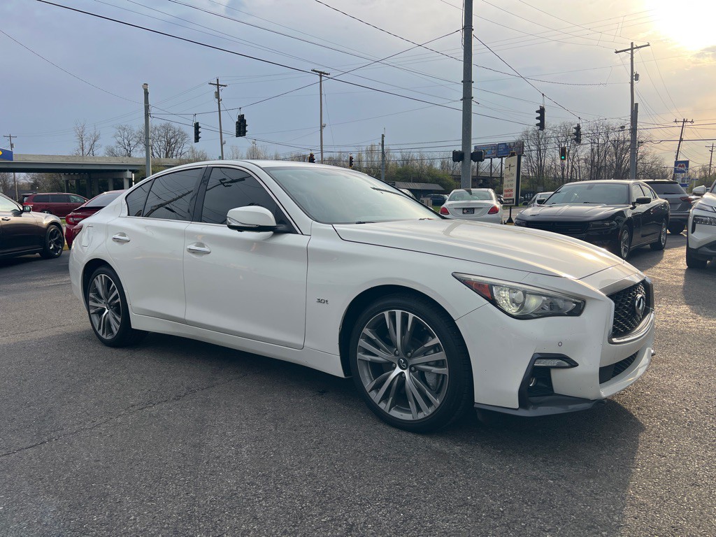 2018 INFINITI Q50 Image 17
