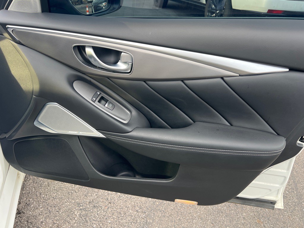 2018 INFINITI Q50 Image 37