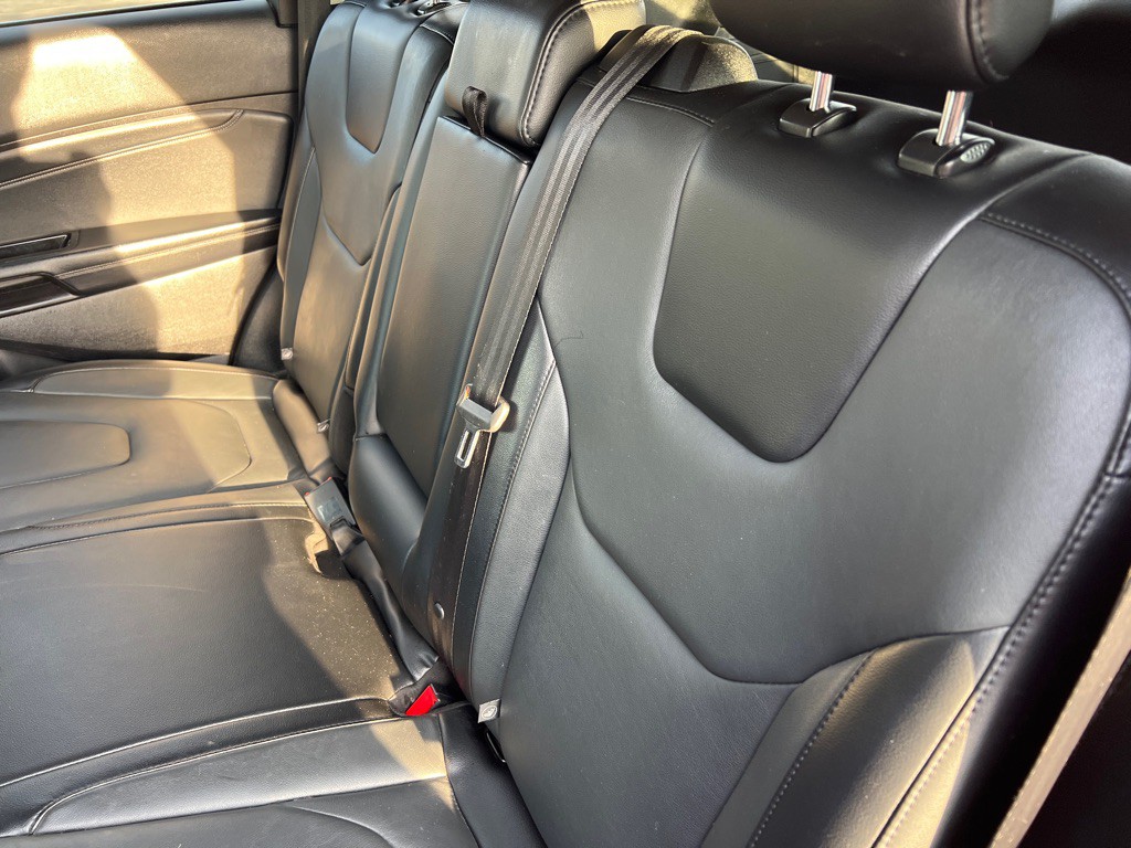 2018 Ford Edge Image 23