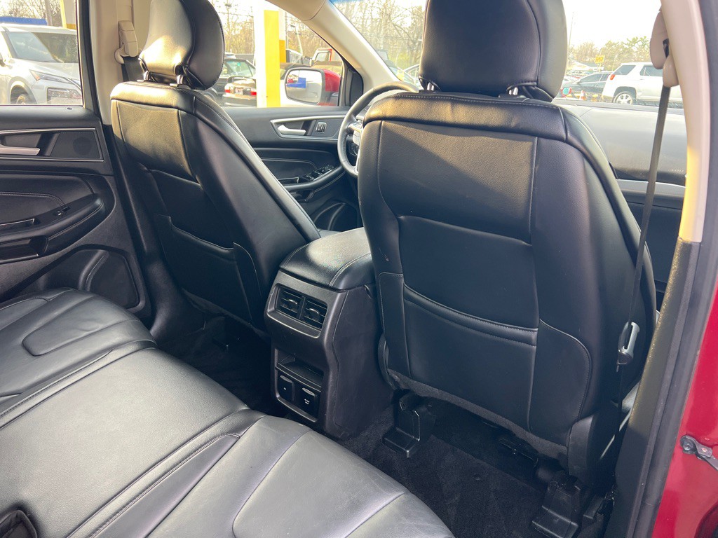 2018 Ford Edge Image 31