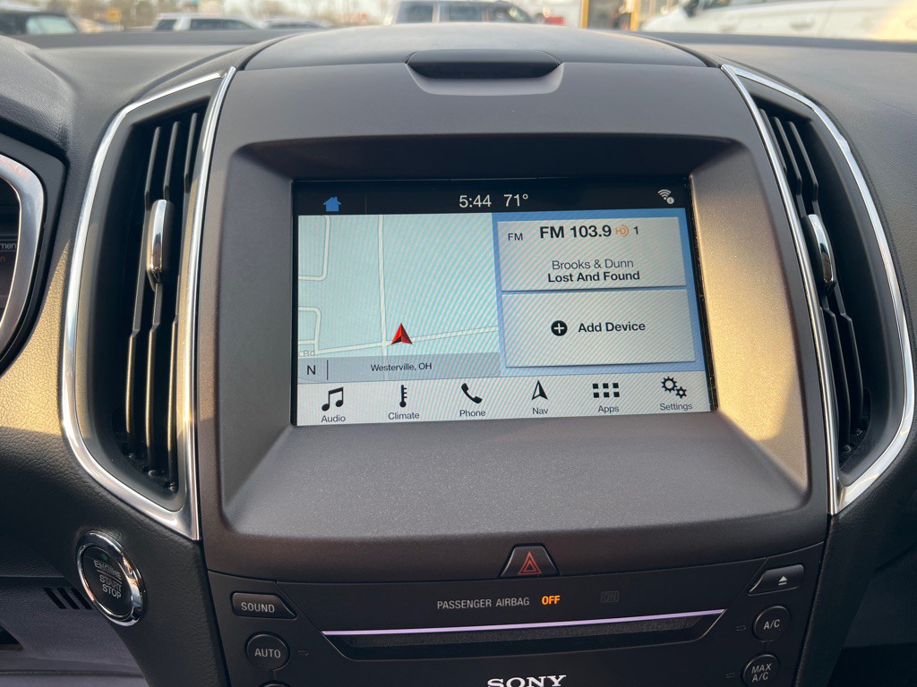 2018 Ford Edge Image 40